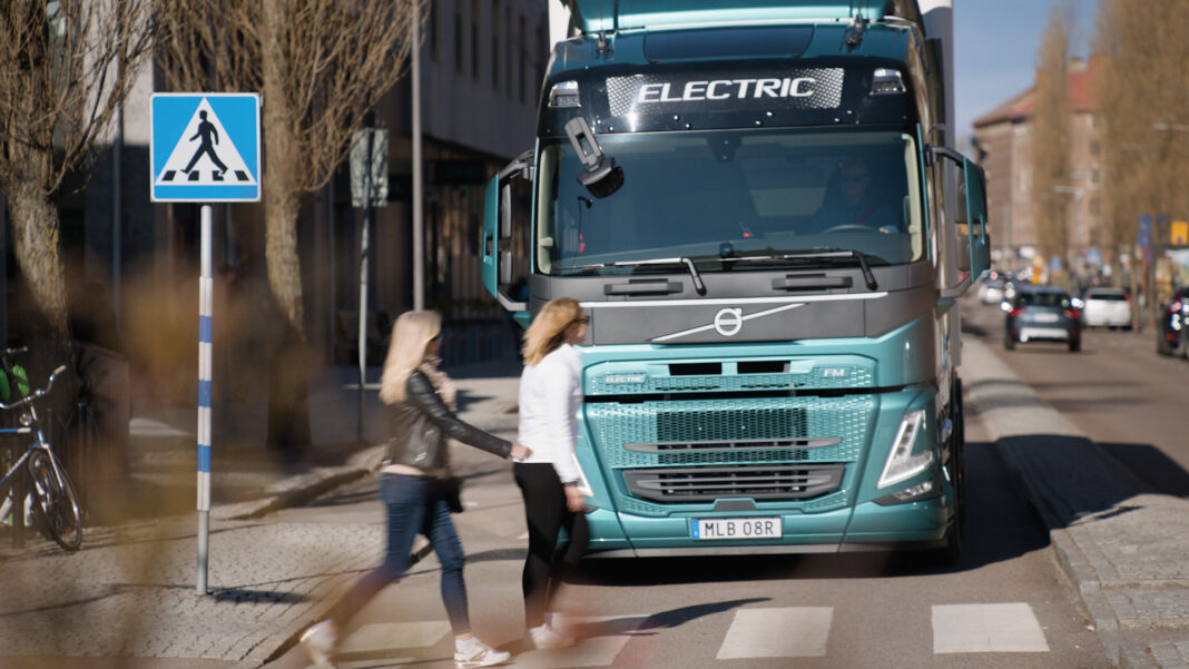 Volvo Trucks predstavilo nové bezpečnostné systémy