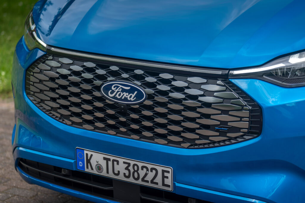 Ford E-Transit Custom predná maska