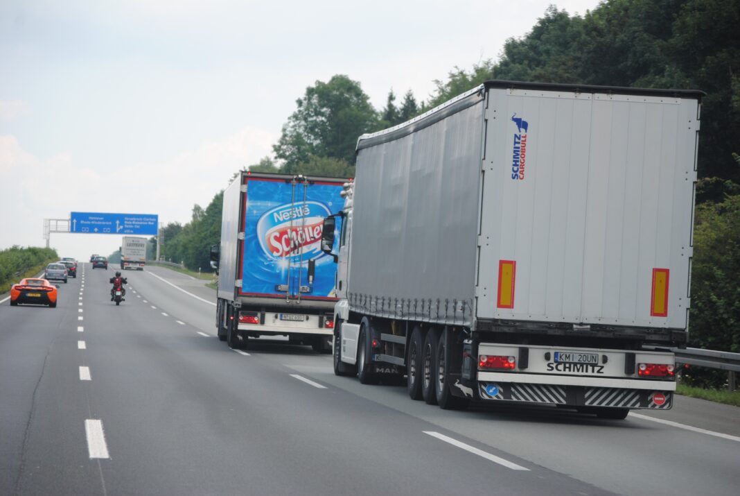 Kamióny na nemeckej diaľnici