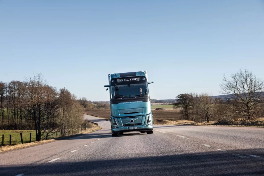 DSV kupuje Volvo Trucks Volvo FH Aero Electric