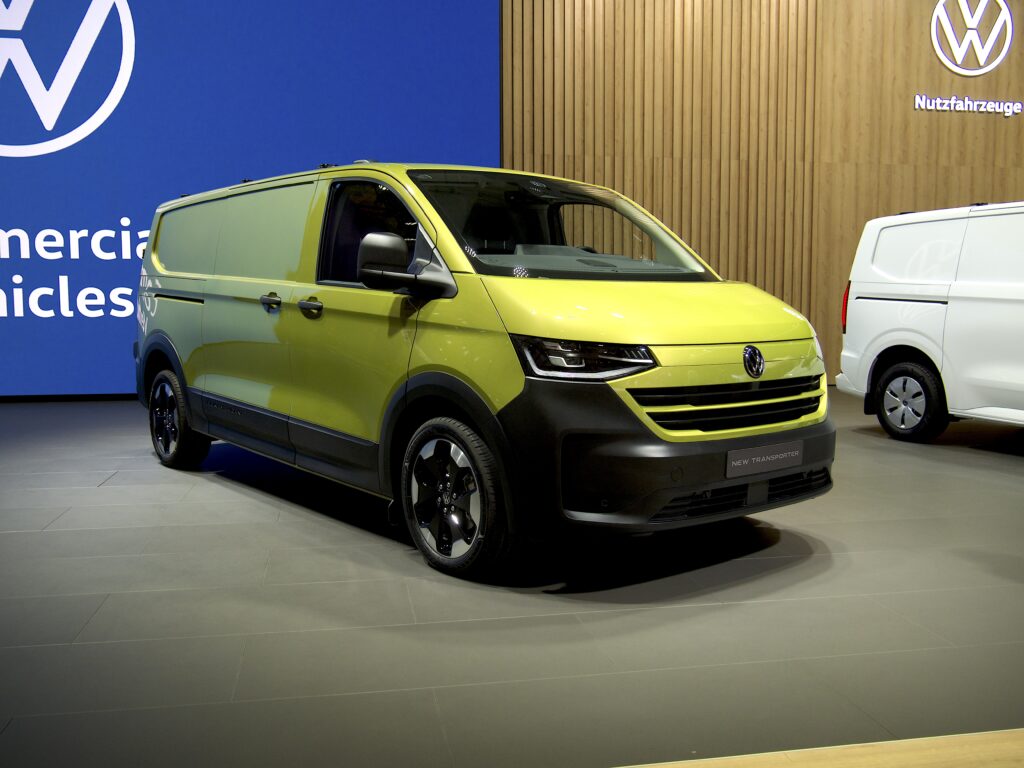 VW Transporter počas svetovej premiéry v Hannoveri pred IAA