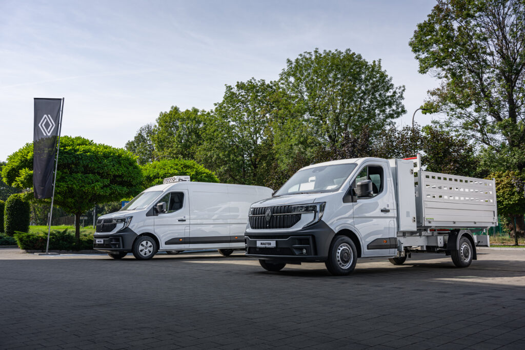 Renault Master so slovenskými prestavbami Paragan SK a Auto-klima Bratislava