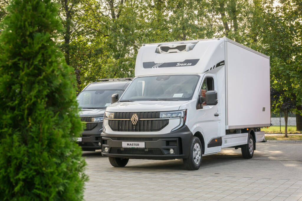 Skriňová nadstavba pre Renault Master