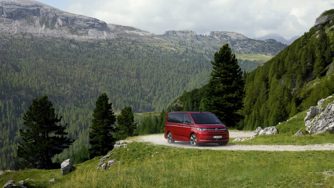 VW Multivan a California ako hybrid