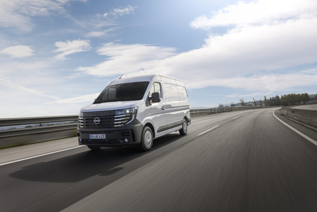 Nissan Interstar v pohybe na ceste