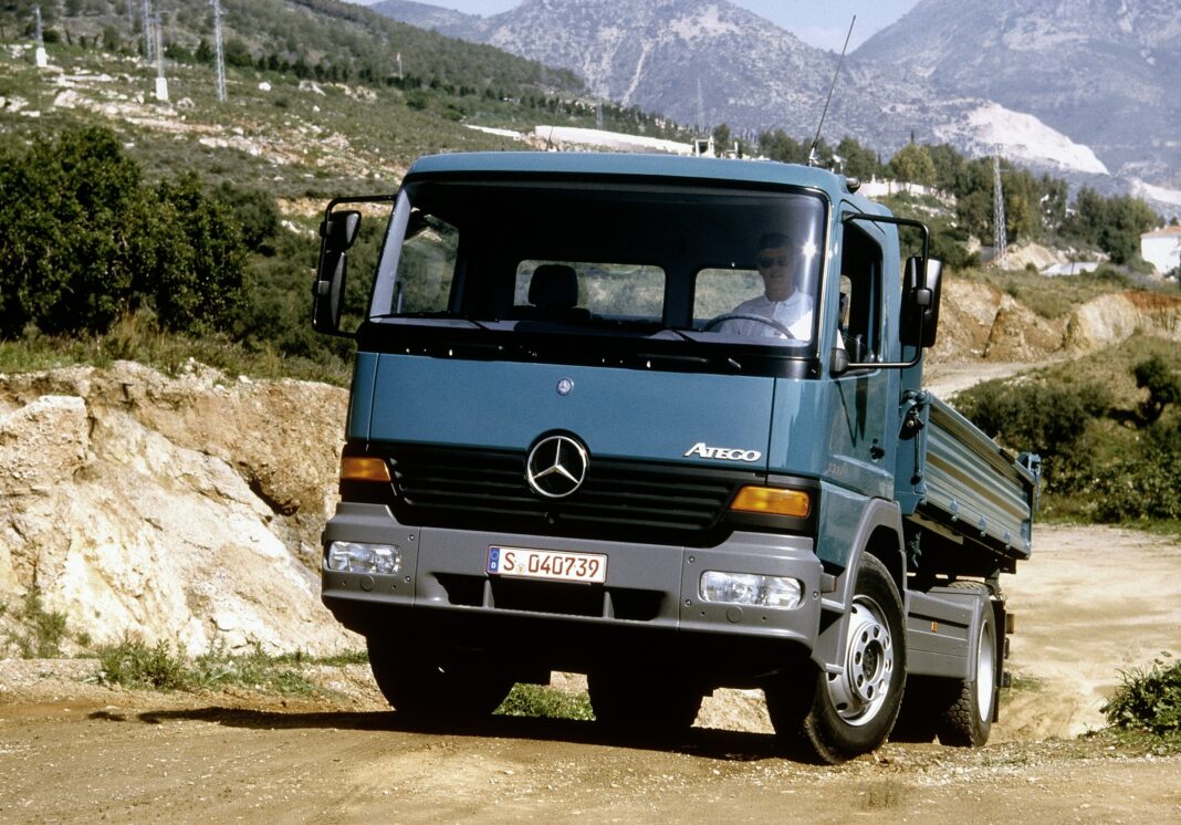 Mercedes-Benz Atego sklopka