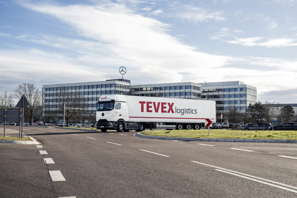 Tevex Logistics GmbH si kupuje 150 vozidiel s novou kabínou Actros L ProCabin