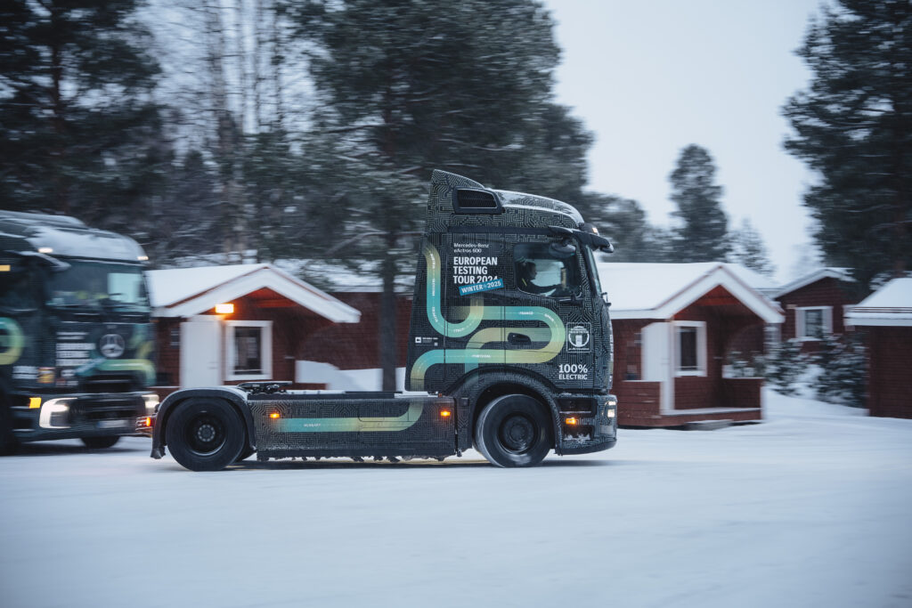 eActros 600 na teste v zime